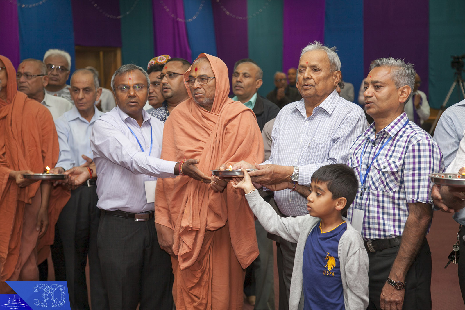 ©1987-2017 SKS Swaminarayan Temple East London